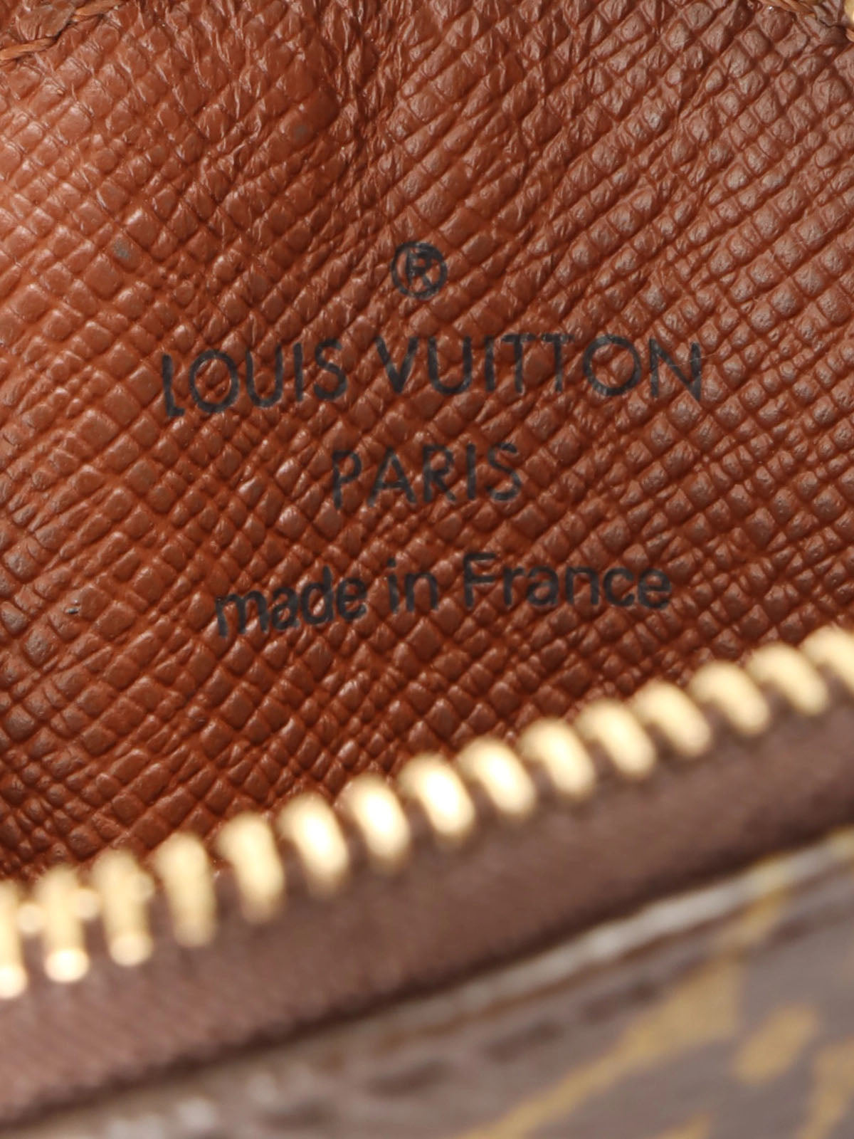 2005 年帆布花押字 Porte Monnaie 长棕色