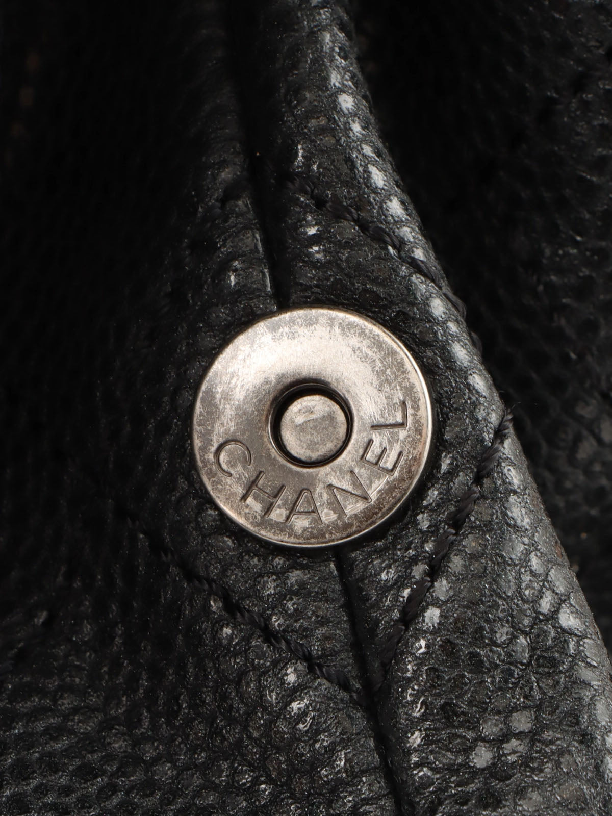 2009年頃製 キャビアスキンCCマークステッチチェーントートバッグ ブラック