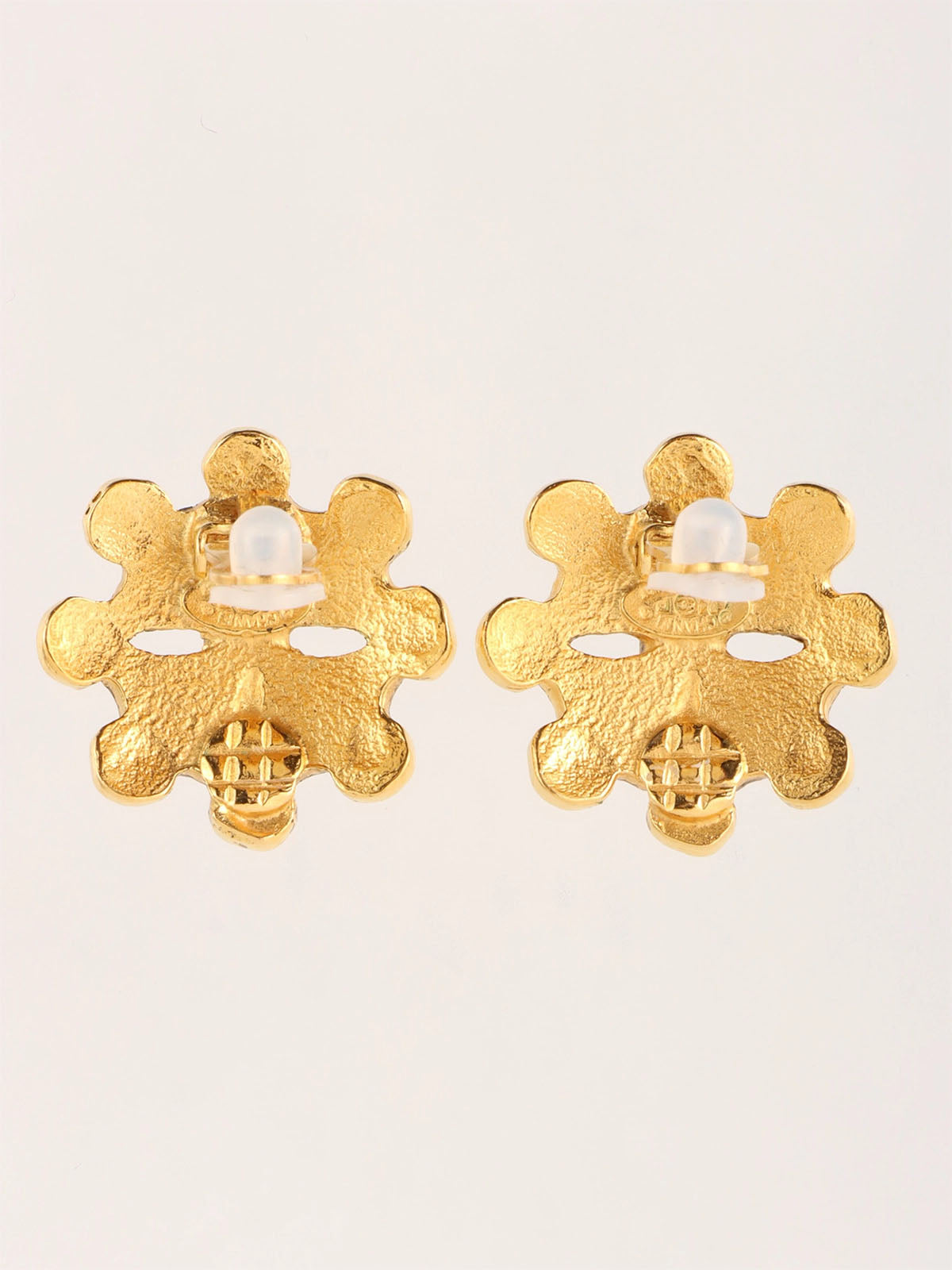 1994 Flower Motif CC Mark Earrings Gold