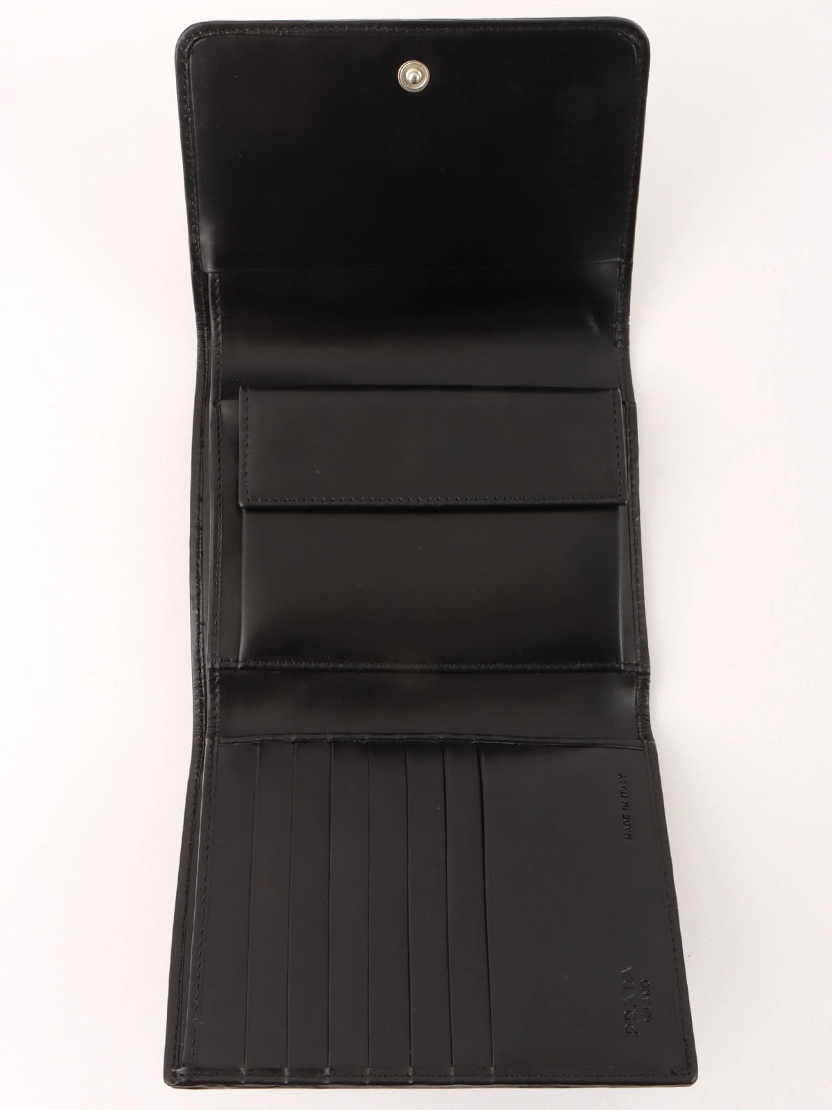 Heart Motif Logo Plate Wallet Black