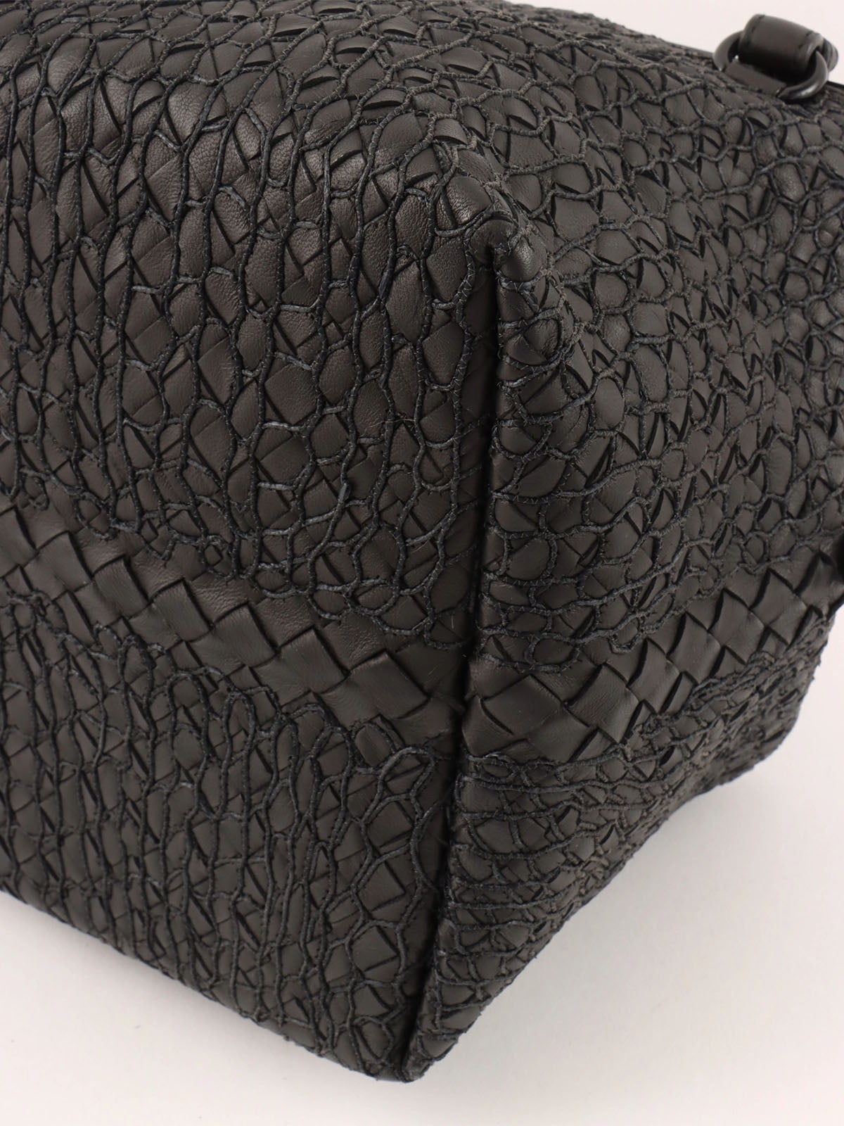 Intrecciato Design Box Handbag in Black