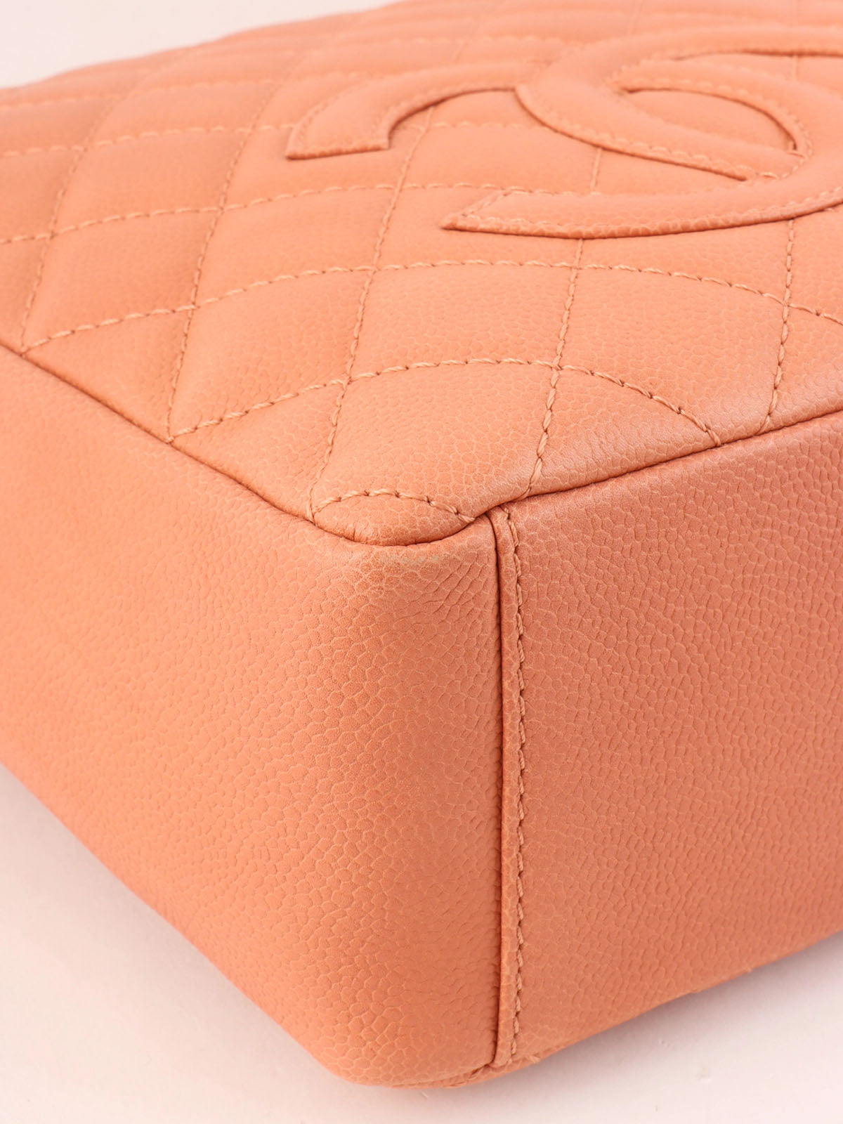 2008年頃製 キャビアスキンCCマークステッチチェーントートバッグ コーラルピンク