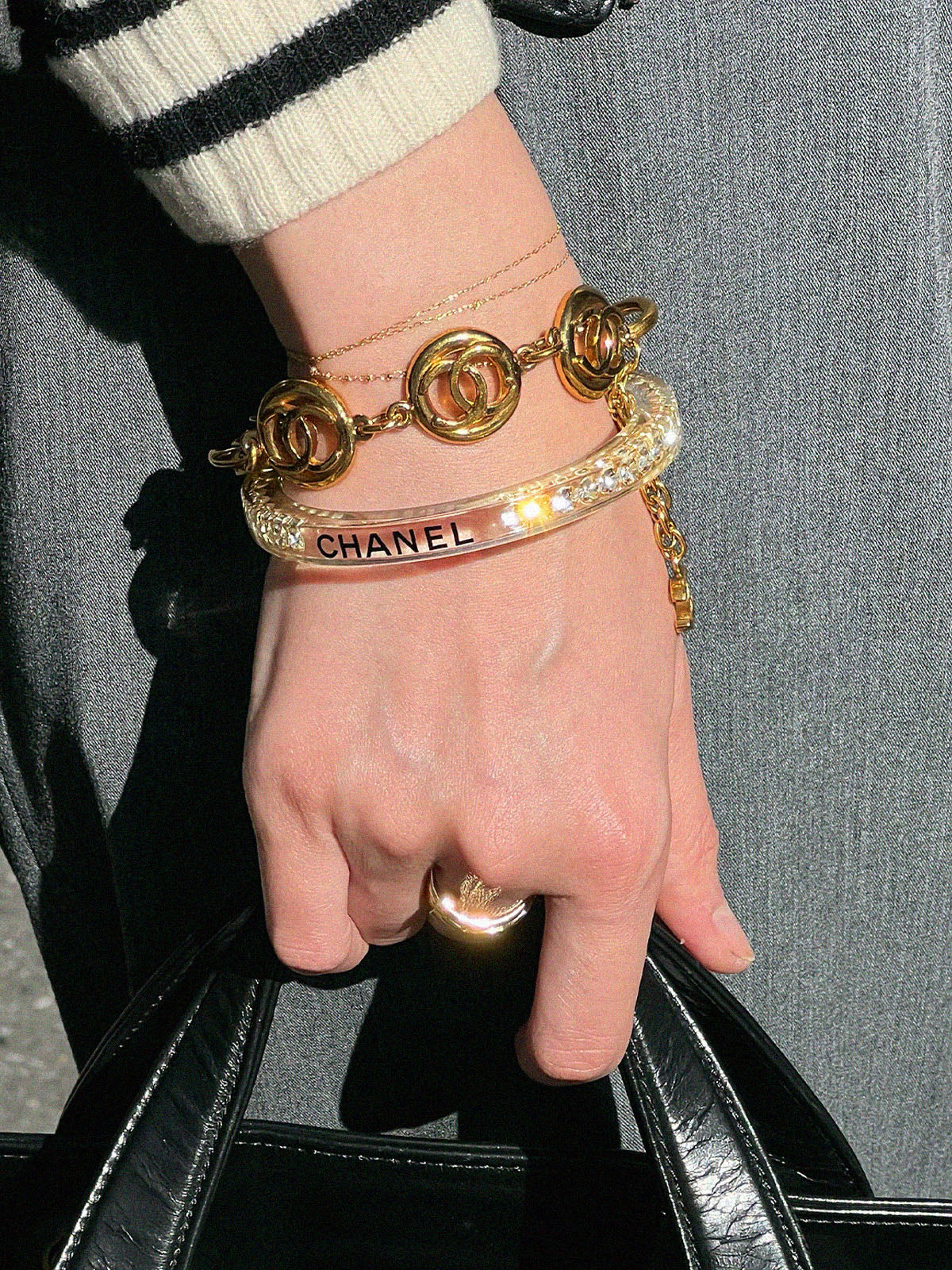 2005年製 ラインストーンロゴバングル クリア