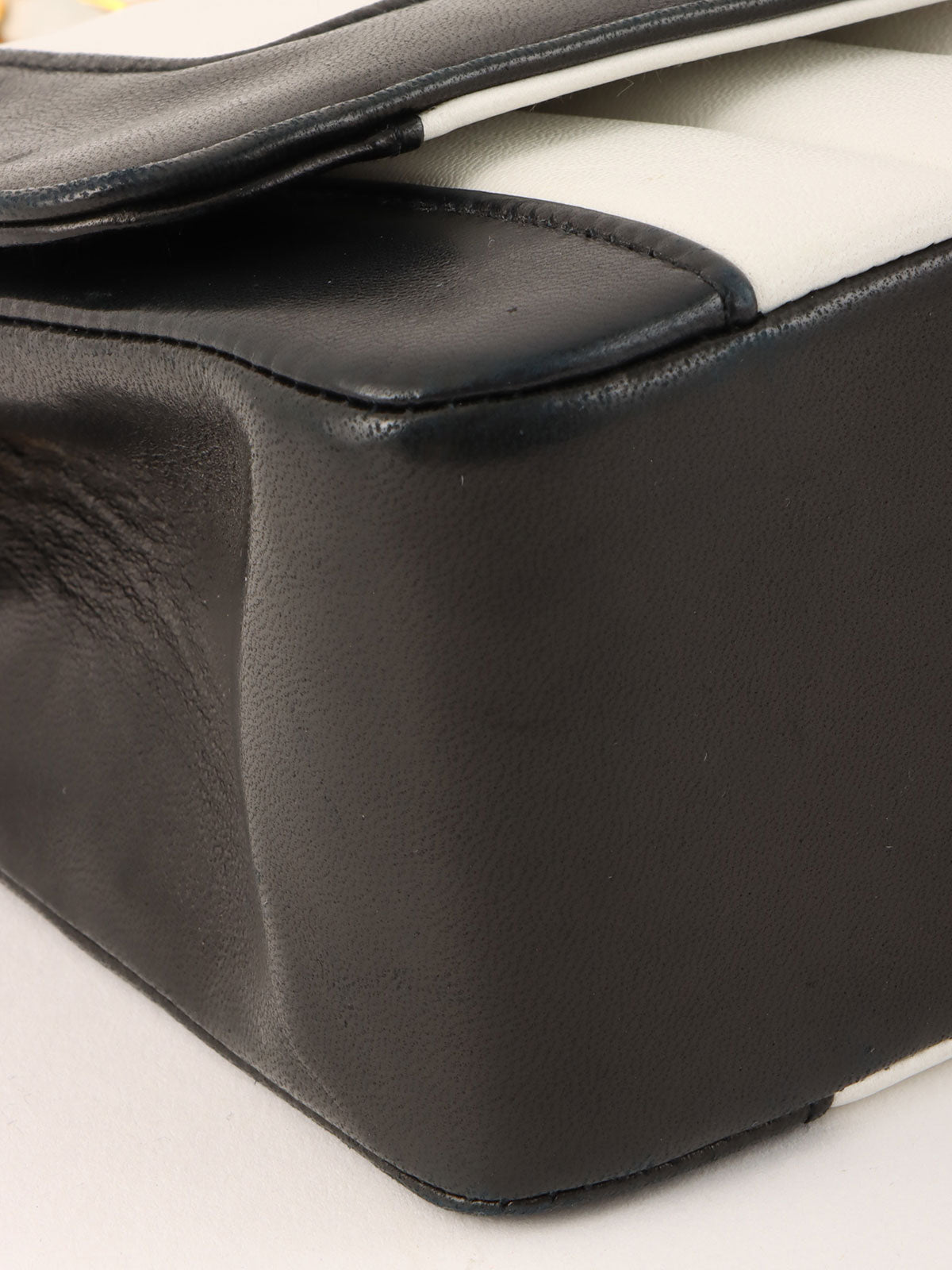 Mademoiselle Stitch Bicolor CC Turnlock Chain Shoulder Bag, White/Black, circa 1992