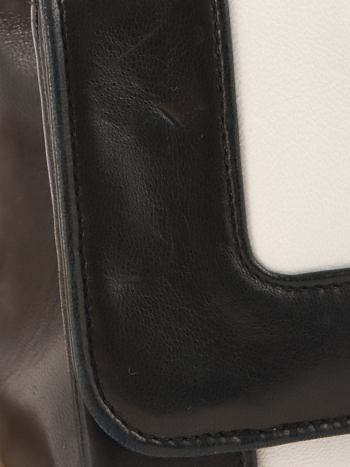 Mademoiselle Stitch Bicolor CC Turnlock Chain Shoulder Bag, White/Black, circa 1992