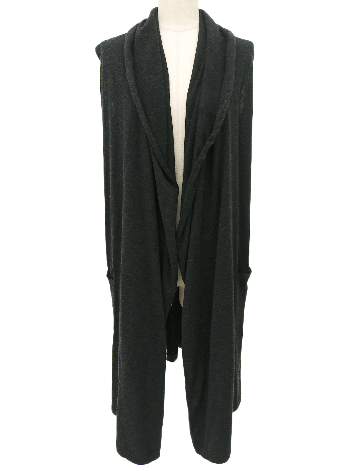 2009年羊绒CC标志纽扣背心（黑色）