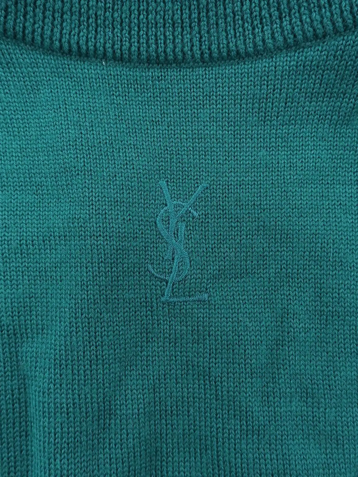 ロゴ刺繍ロングスリーブニットトップス　ティールグリーン