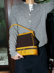 帆布皮革组合标志压纹口金手提包 棕色/黄色