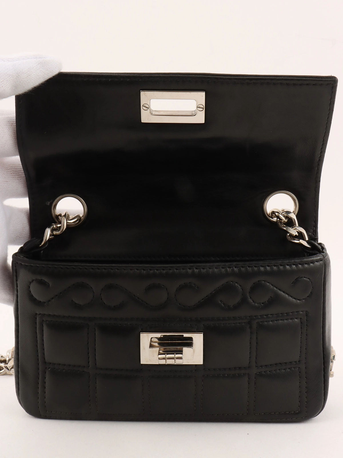 2000年頃製 チョコバー2.55ラインストーンCCマークミニチェーンバッグ ブラック