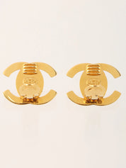 1996 CC Turnlock Earrings Gold