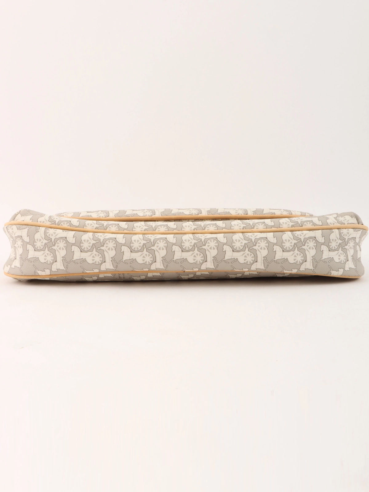 Horse Carriage Pattern Shoulder Bag in Gray/White