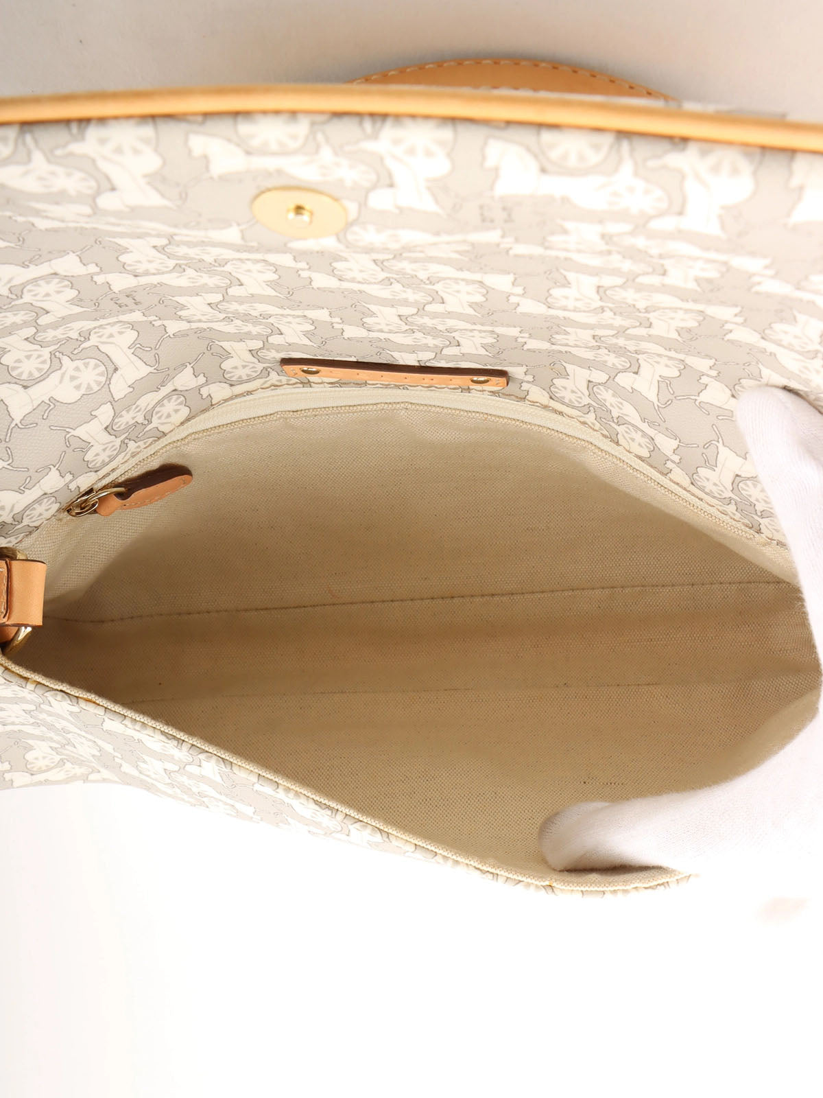 灰色/白色马车图案单肩包