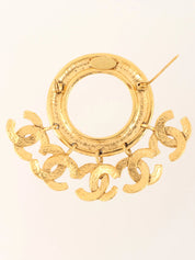 1994 Circle 5CC Mark Swing Brooch Gold