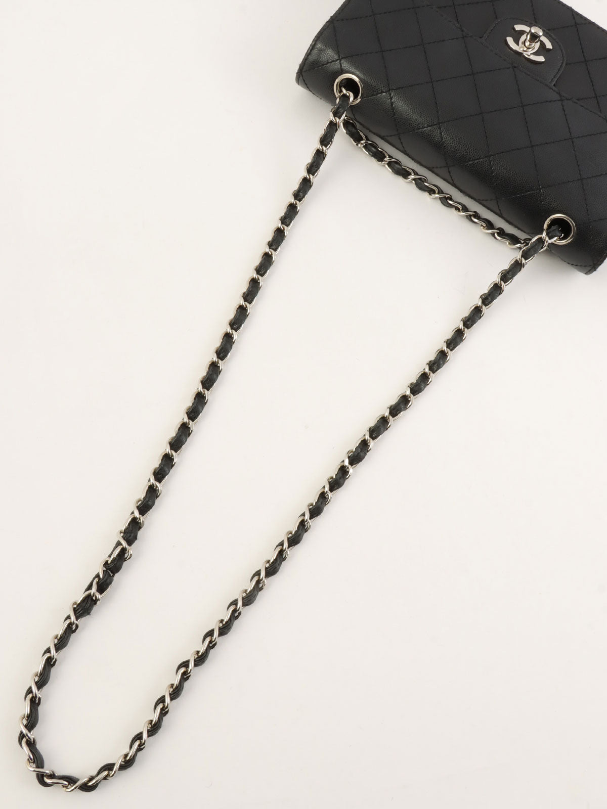 1998 Caviar Skin Classic Flap Chain Bag in Black