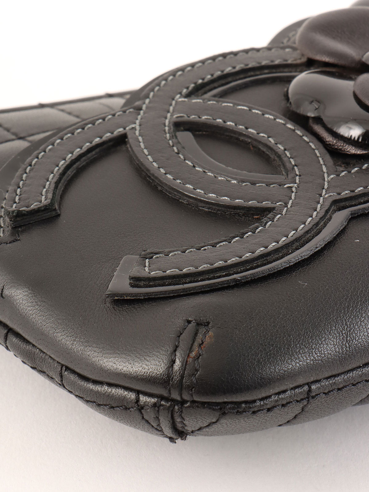 2005年頃製 カメリアチョコバーチェーンバッグミニ ブラック