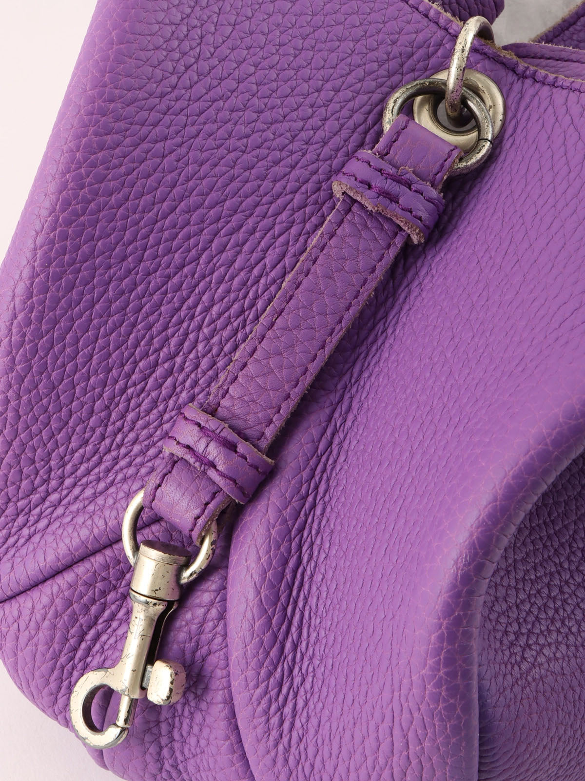 Campana 紫色单肩包