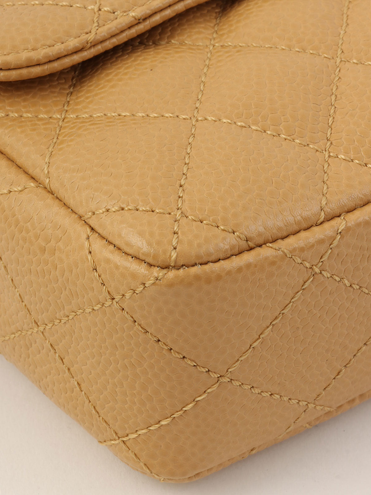 2004年頃製 キャビアスキンイーストウェストチェーンバッグ ベージュ