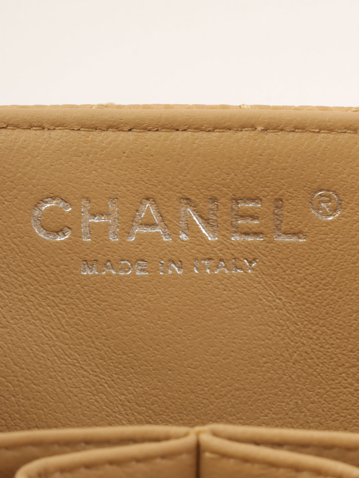 2004年頃製 キャビアスキンイーストウェストチェーンバッグ ベージュ