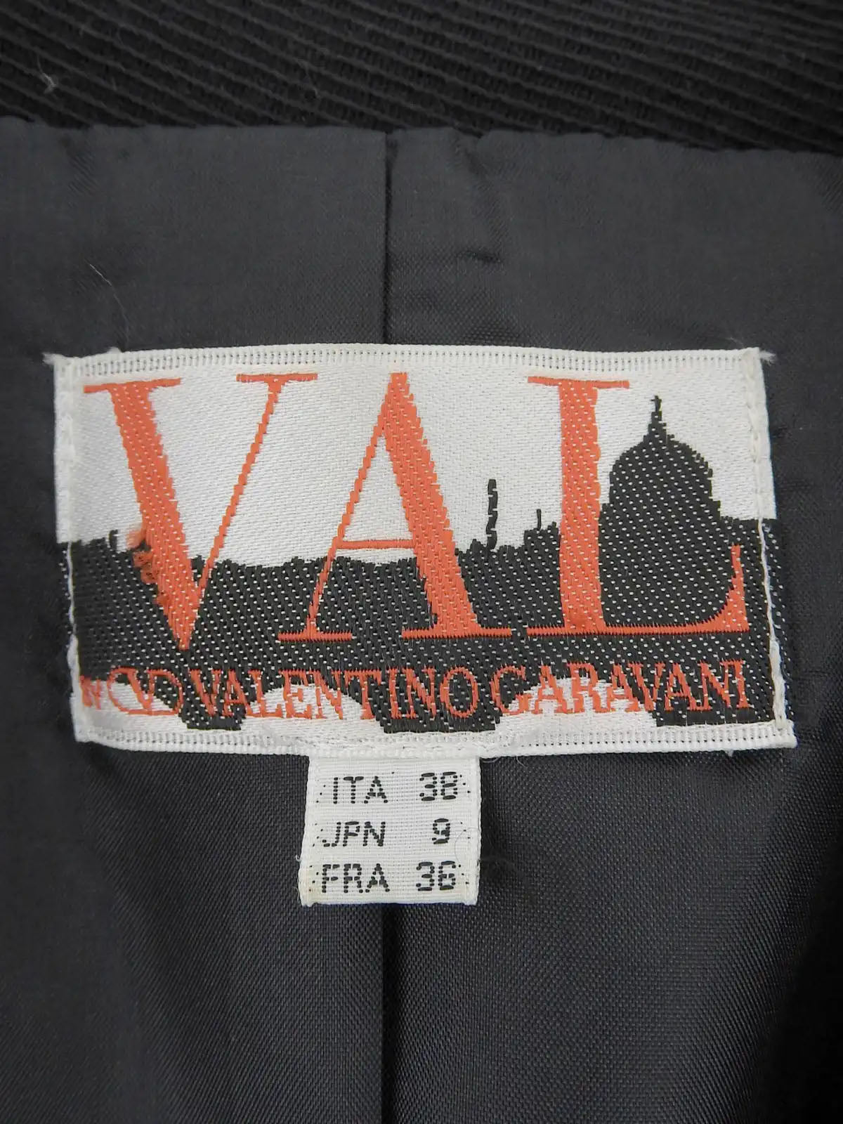 ロゴボタンセットアップ　ブラック