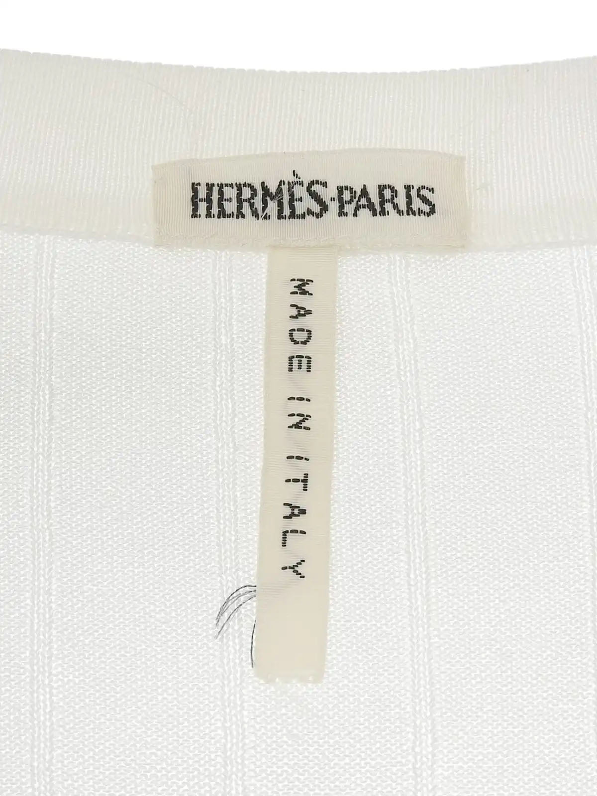 Stripe Pattern Logo Button Ensemble in White