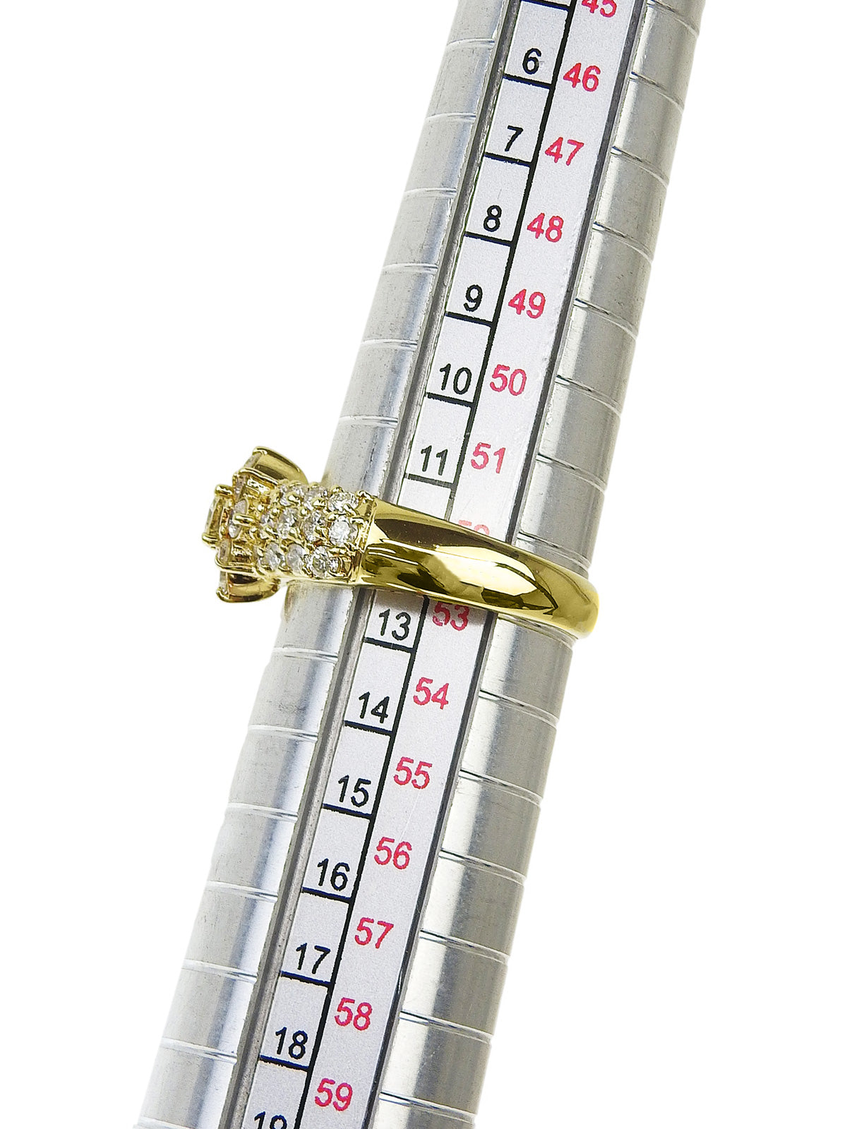 18K Gold Diamond Flower Design Ring