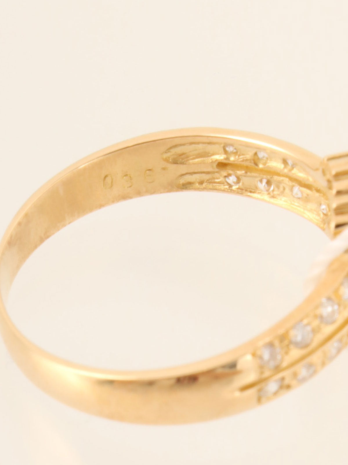 18K Gold/Pink Ruby and Diamond Drop Motif Ring