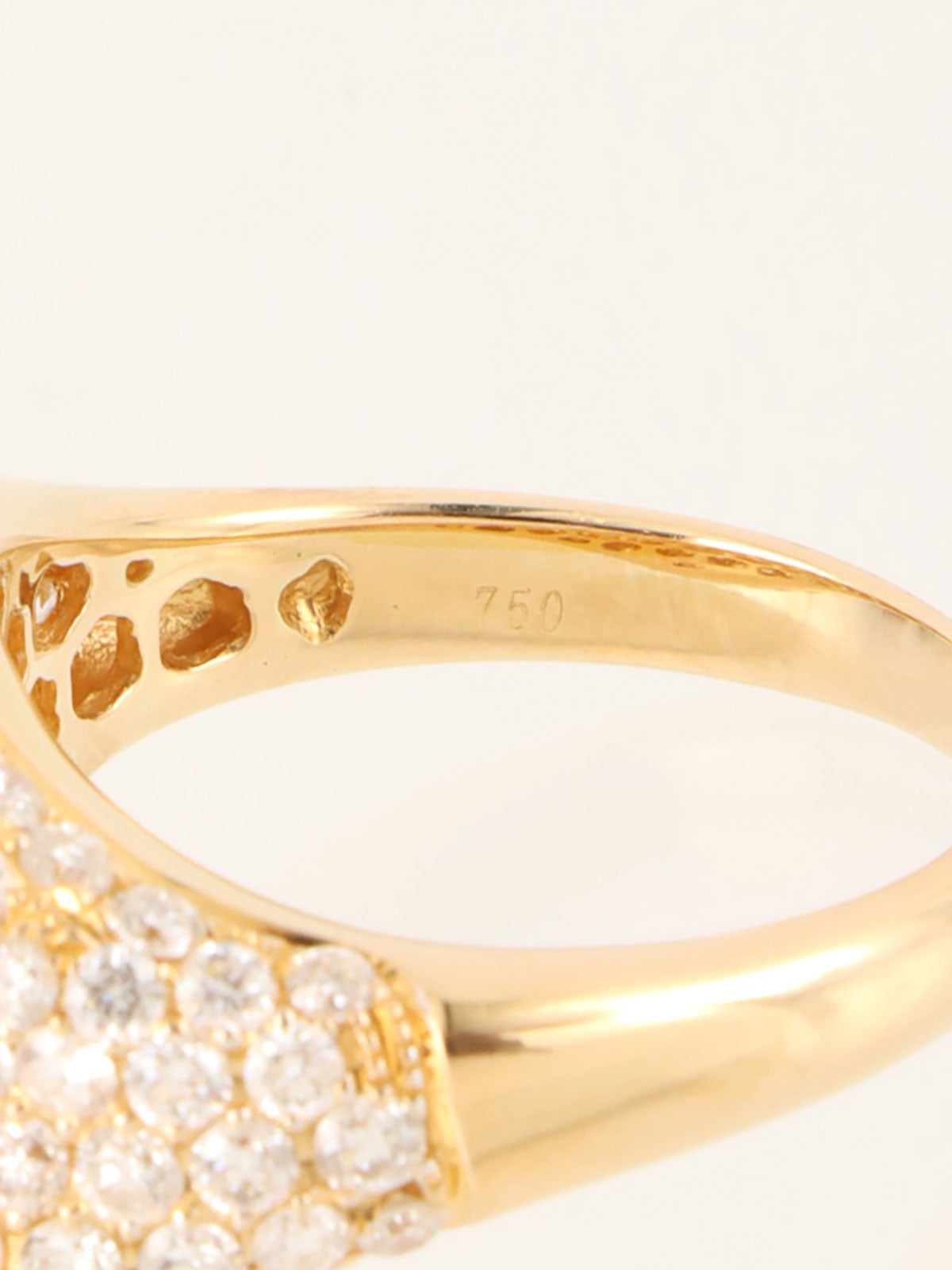 18K Gold Diamond Ring