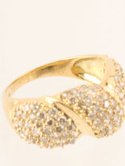 18K Gold Diamond Design Ring