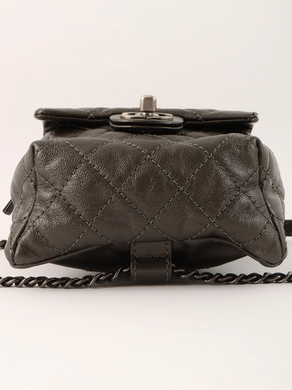 2015年頃製 CCターンロックバックパックミニ メタリックグレー