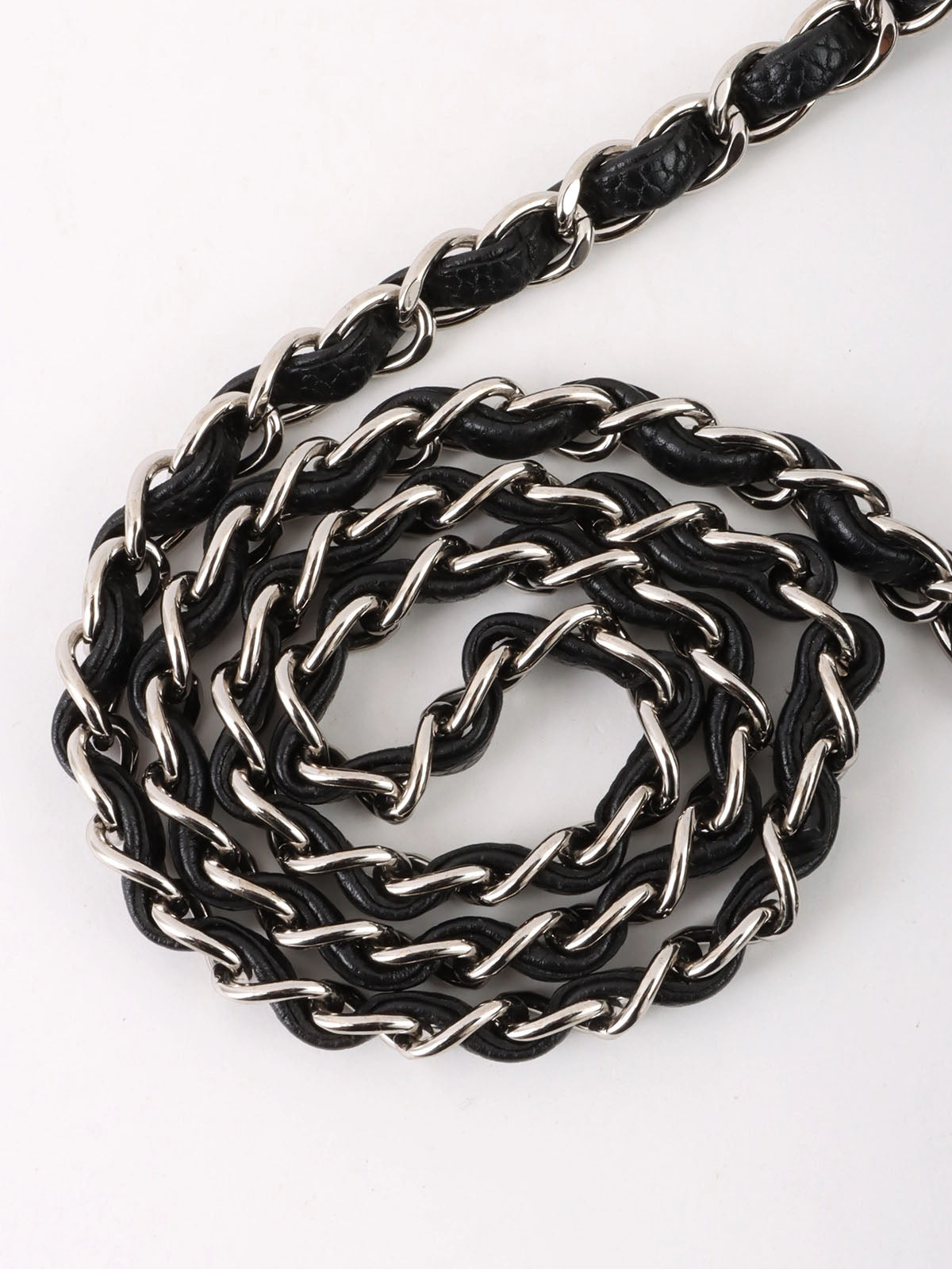 2009 Caviar Skin Classic Flap Chain Bag 25cm Black