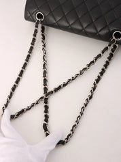 2009年頃製　キャビアスキンクラシックフラップチェーンバッグ25cm　ブラック