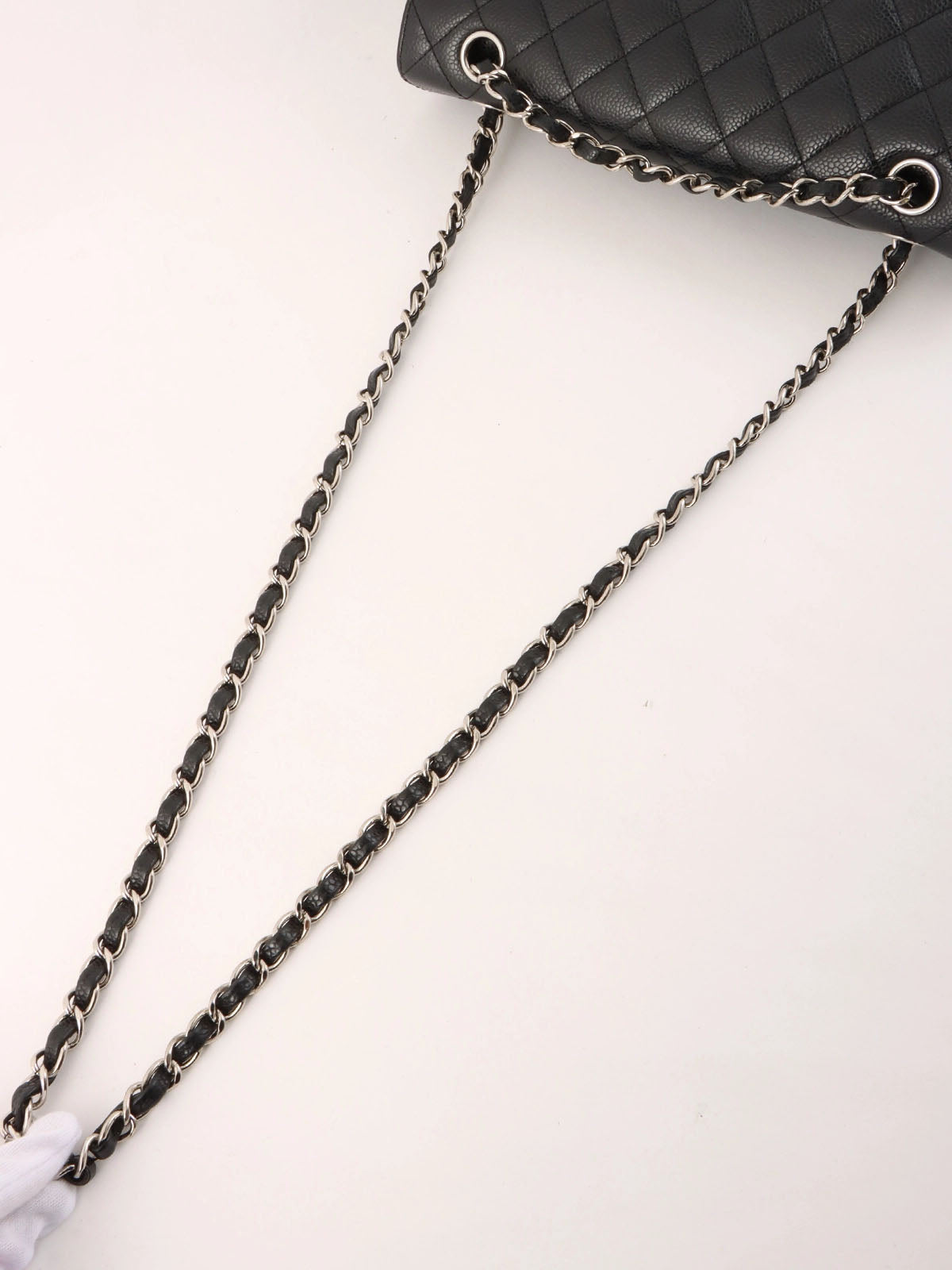 2009年頃製　キャビアスキンクラシックフラップチェーンバッグ25cm　ブラック