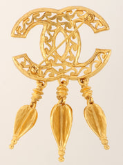 1995 Design Cutout CC Mark Swing Brooch Gold