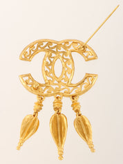 1995 Design Cutout CC Mark Swing Brooch Gold