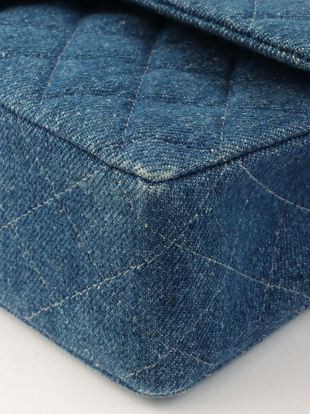 1998年頃製 デニムクラシックフラップチェーンバッグ25cm インディゴ