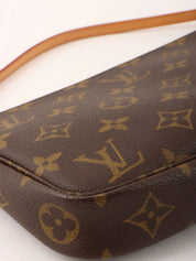 2011 Canvas Monogram Pochette Accessoires Brown