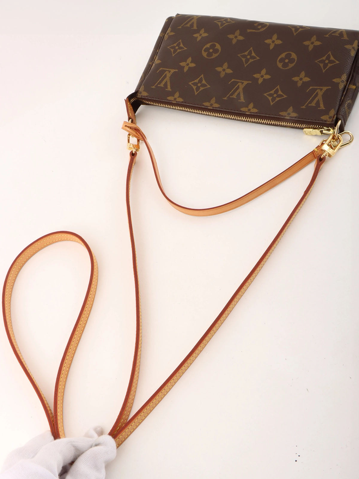 2011 Canvas Monogram Pochette Accessoires Brown