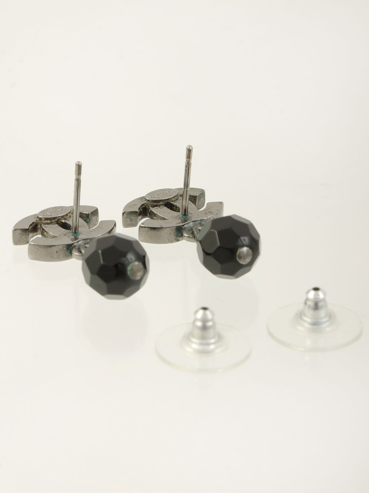 2014 CC Mark Swingstone 耳环 枪灰色/黑色