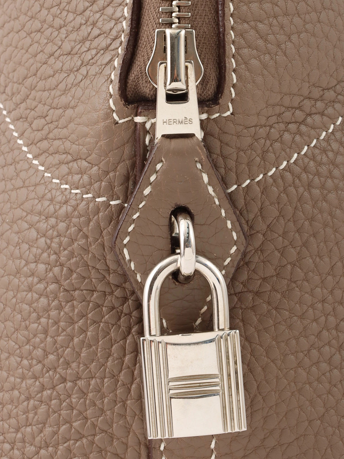 2006年製 ボリード31 エトゥープ