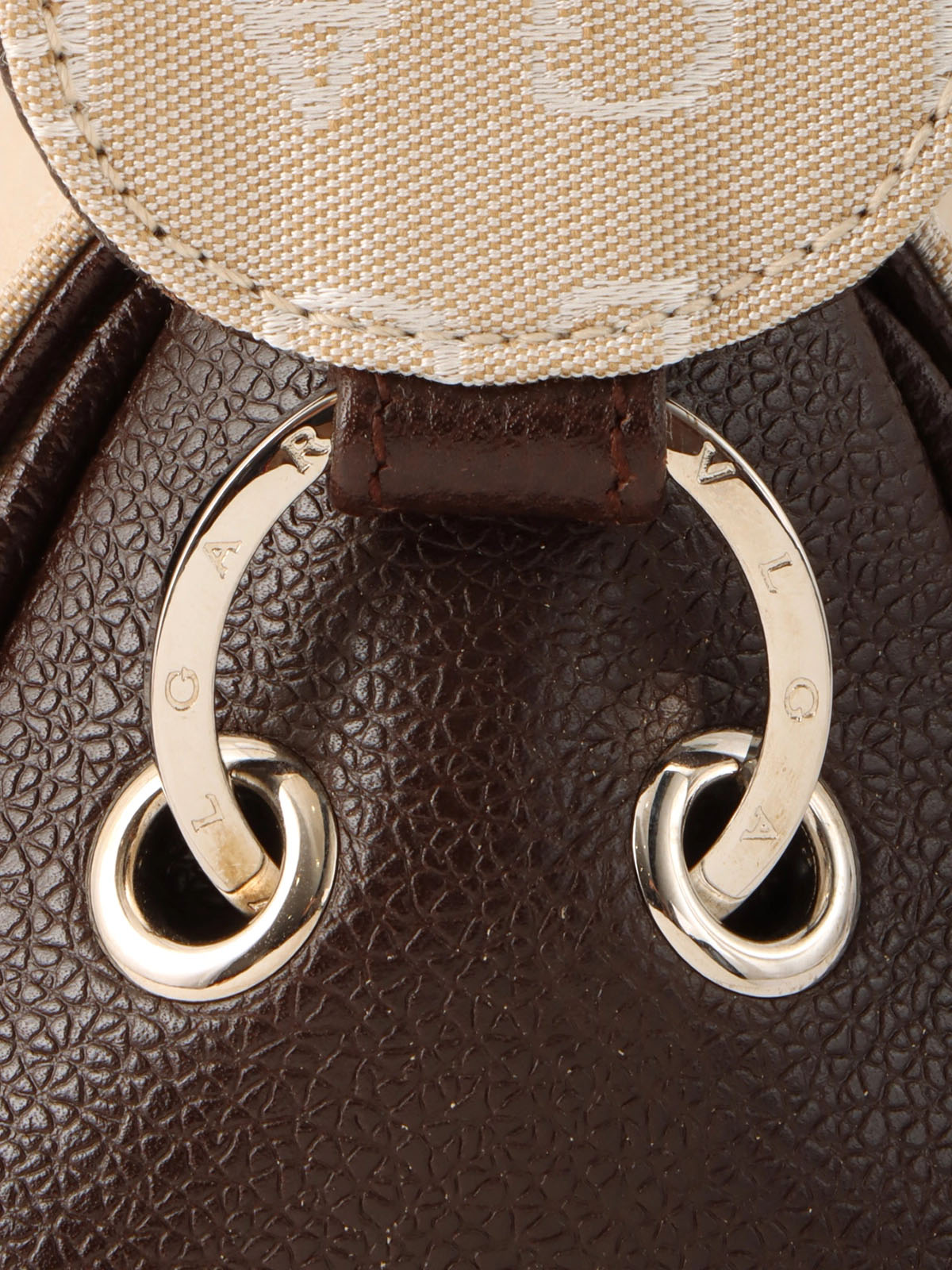 ロゴマニアショルダーバッグ ベージュ/ダークブラウン