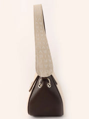 ロゴマニアショルダーバッグ ベージュ/ダークブラウン