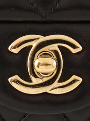 2009 心形吊饰 CC 旋转锁扣链条包（黑色）