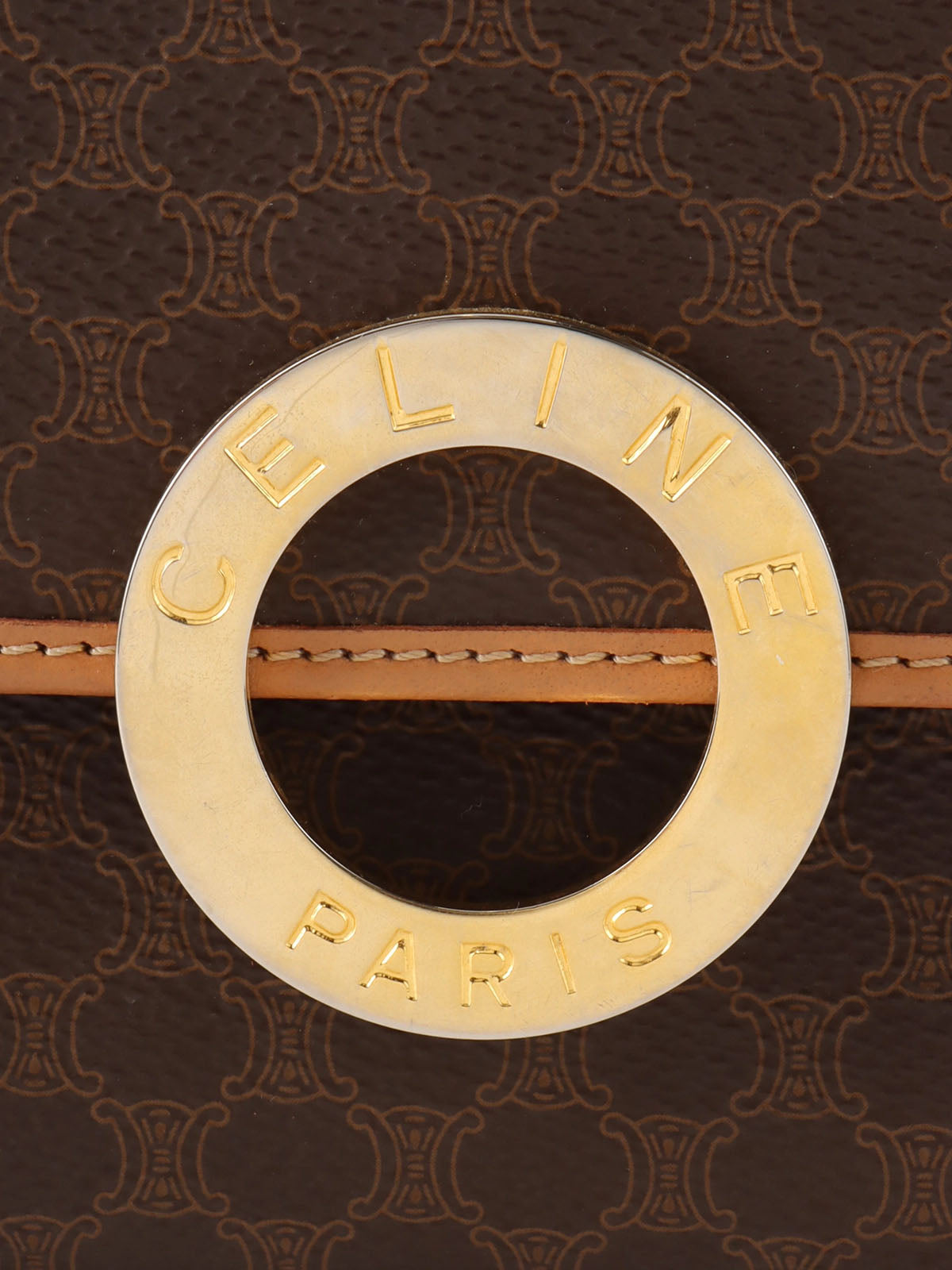 マカダムパターンロゴプレートショルダーバッグ ブラウン