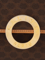 マカダムパターンロゴプレートショルダーバッグ ブラウン