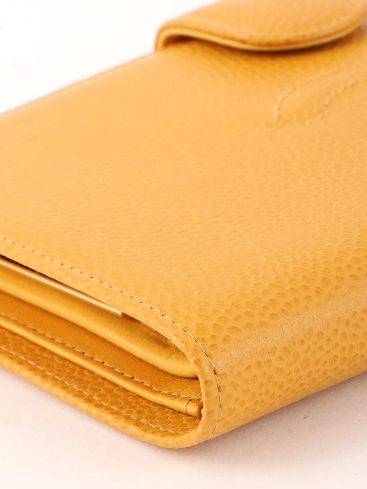 2000年頃製 キャビアスキンCCマークステッチロングウォレット マスタード