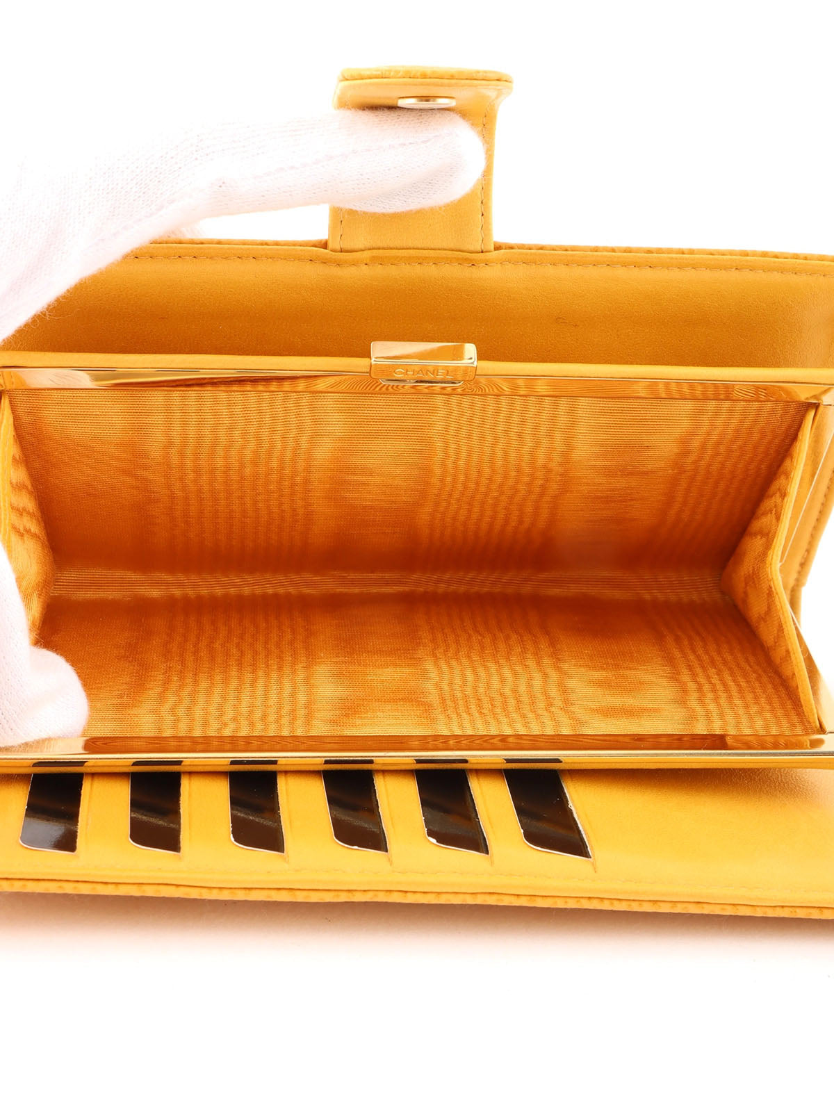 2000年頃製 キャビアスキンCCマークステッチロングウォレット マスタード