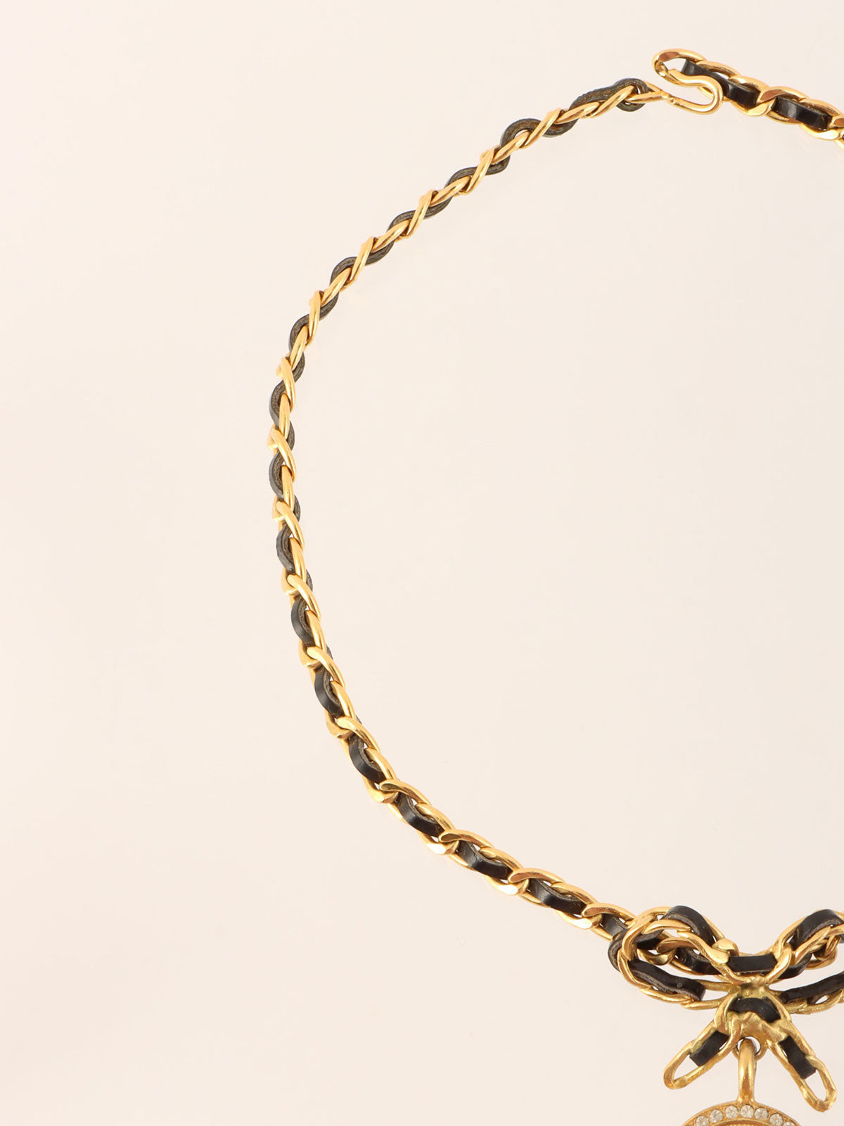 1996 Rhinestone Coin Ribbon Motif Choker in Gold/Black