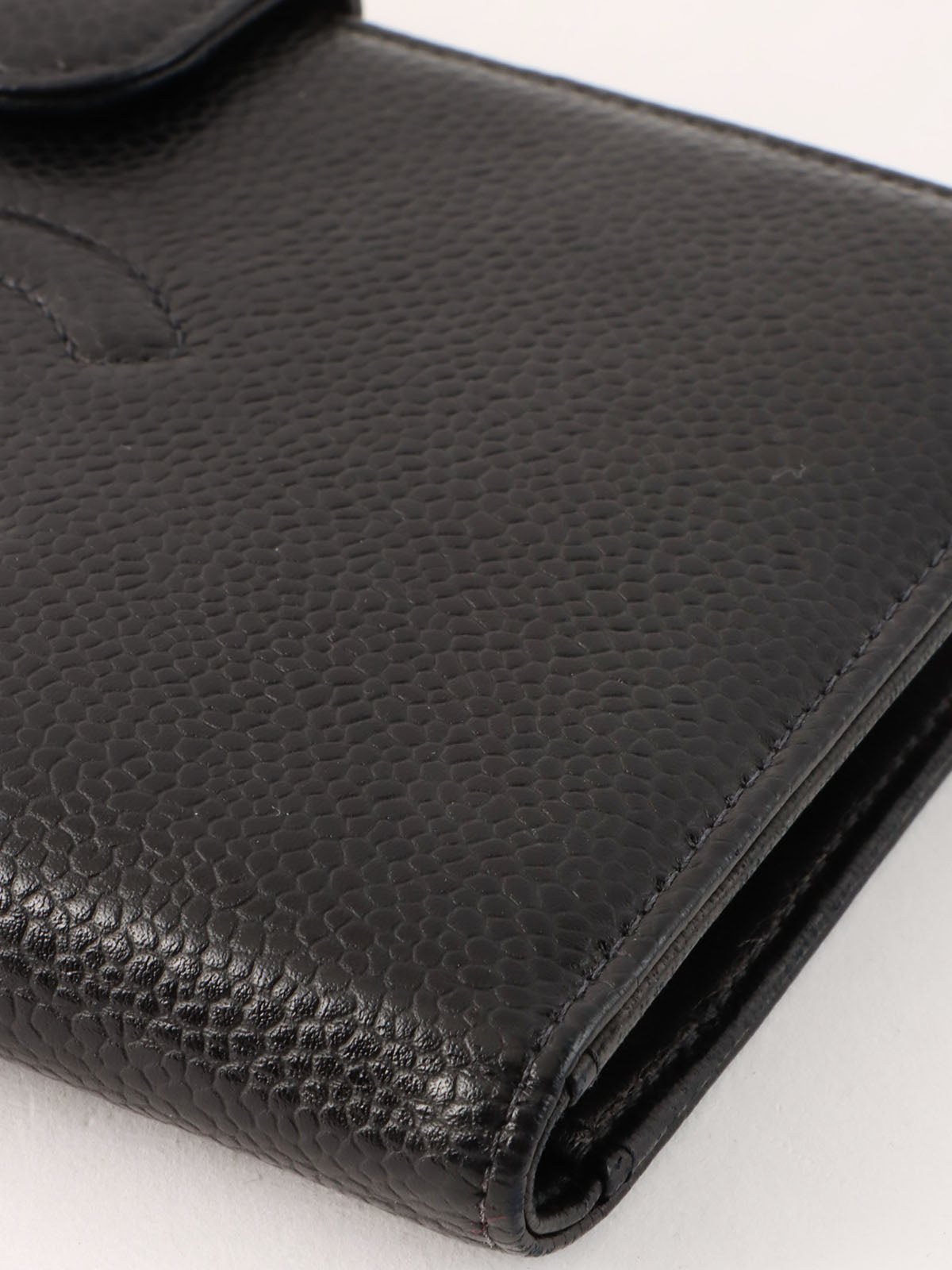 2000 Caviar Skin CC Mark Stitch 黑色长款钱包