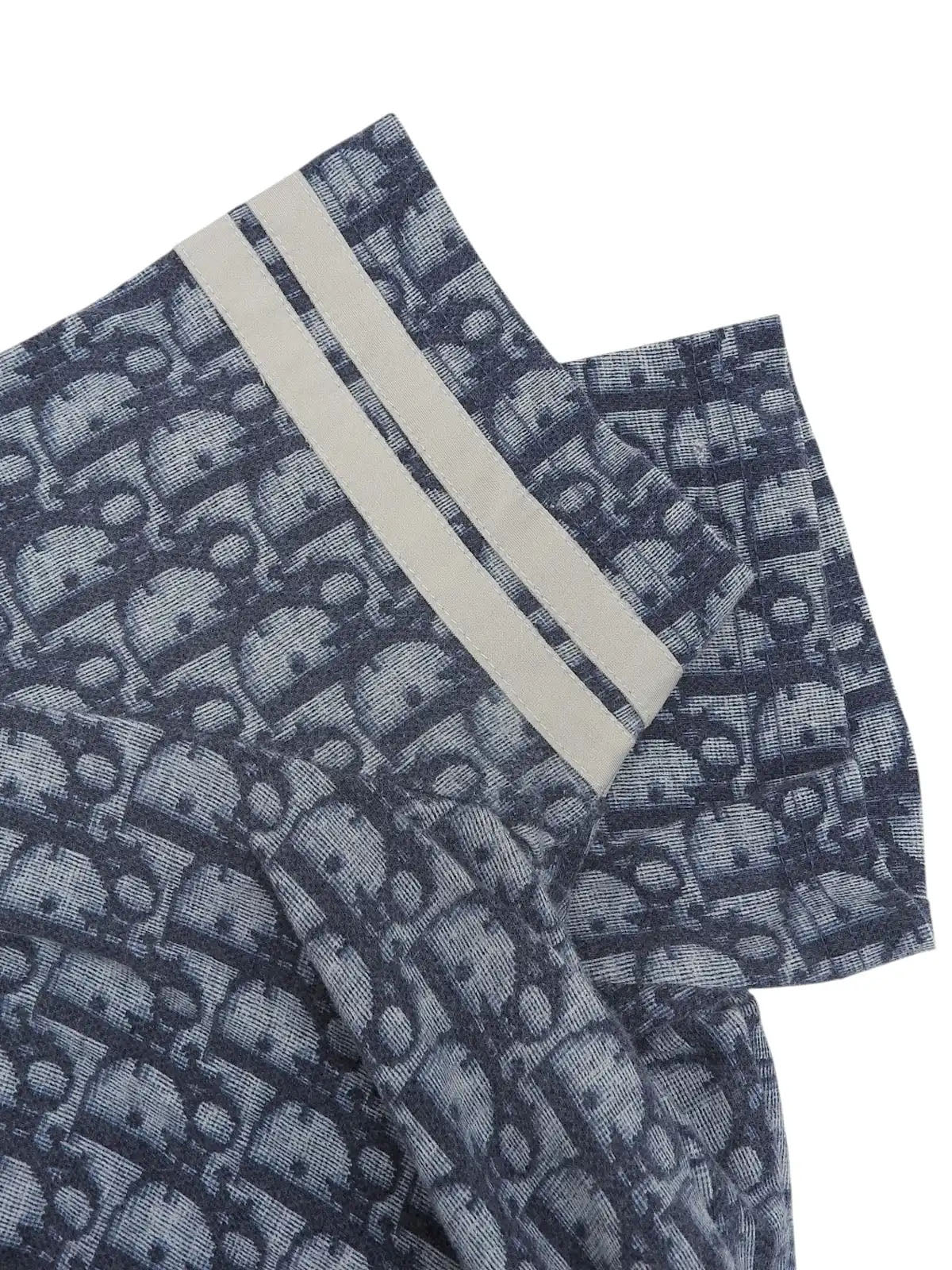Trotter Pattern Half Sleeve Top in Navy/White