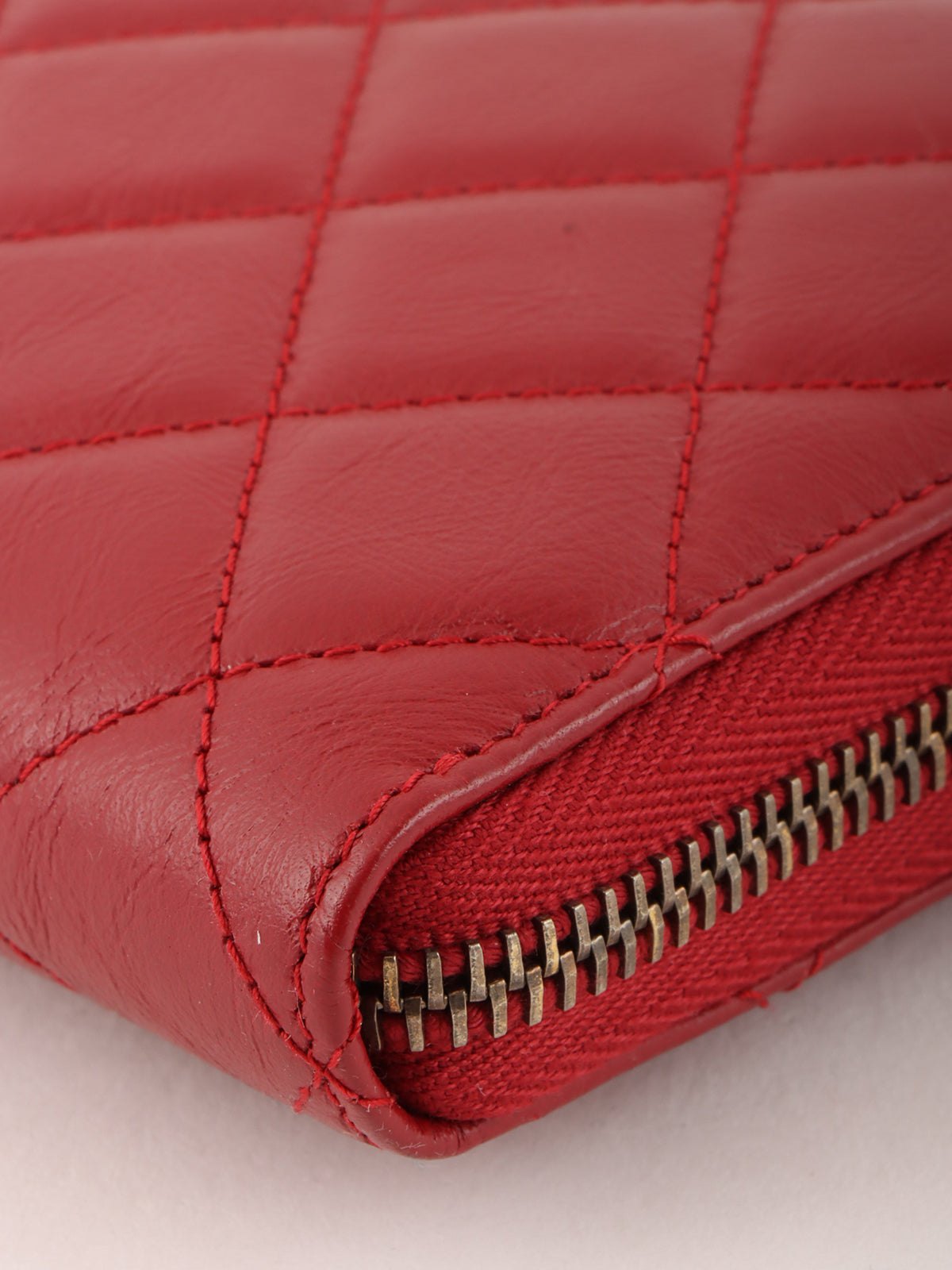 2015年頃製 2.55ターンロックプレートロングウォレット レッド